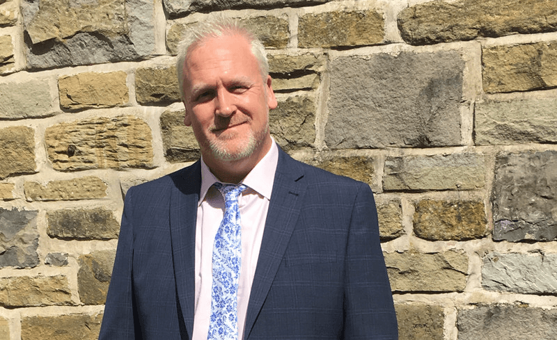 Dr Mark Buchanan