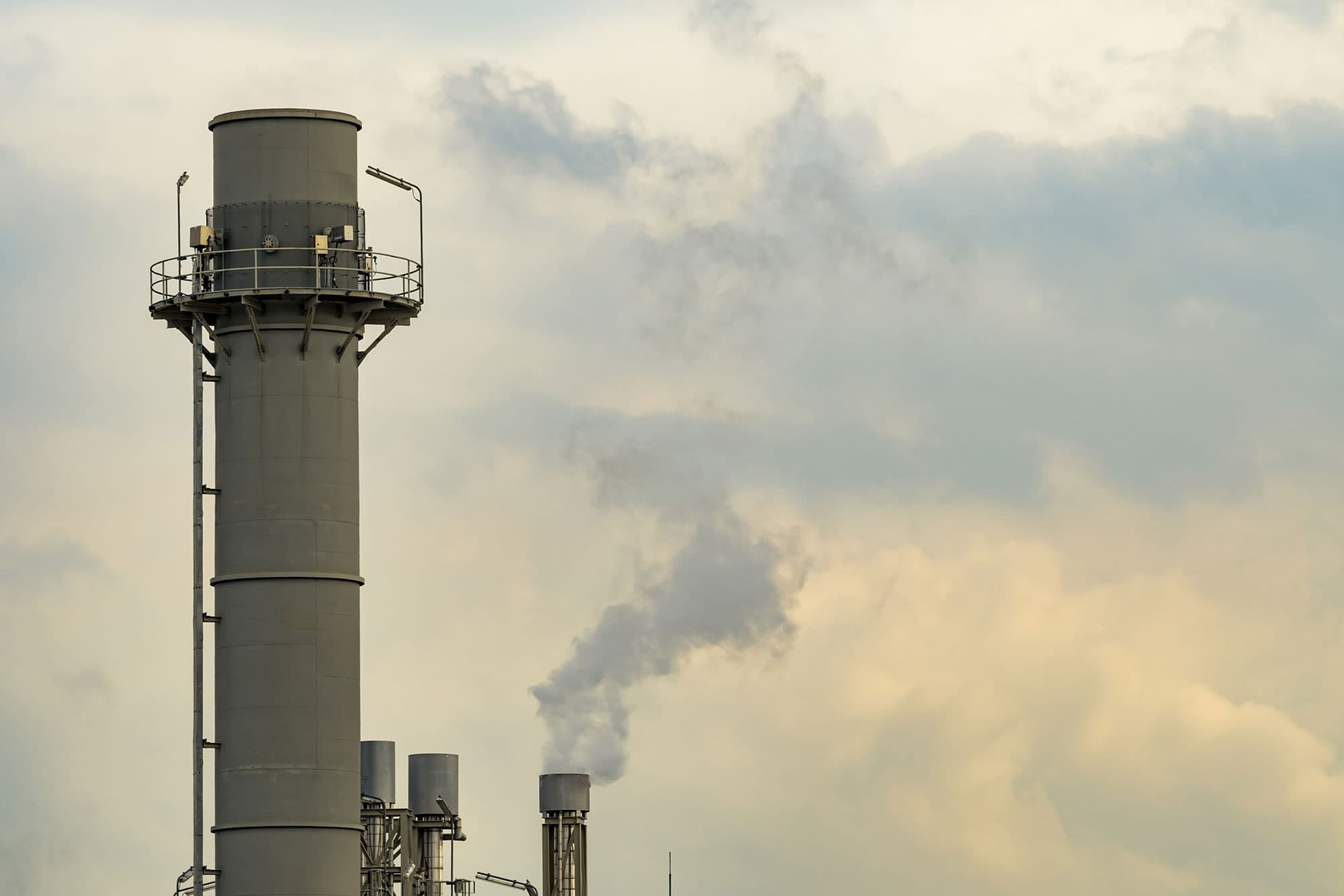 Polluting tower